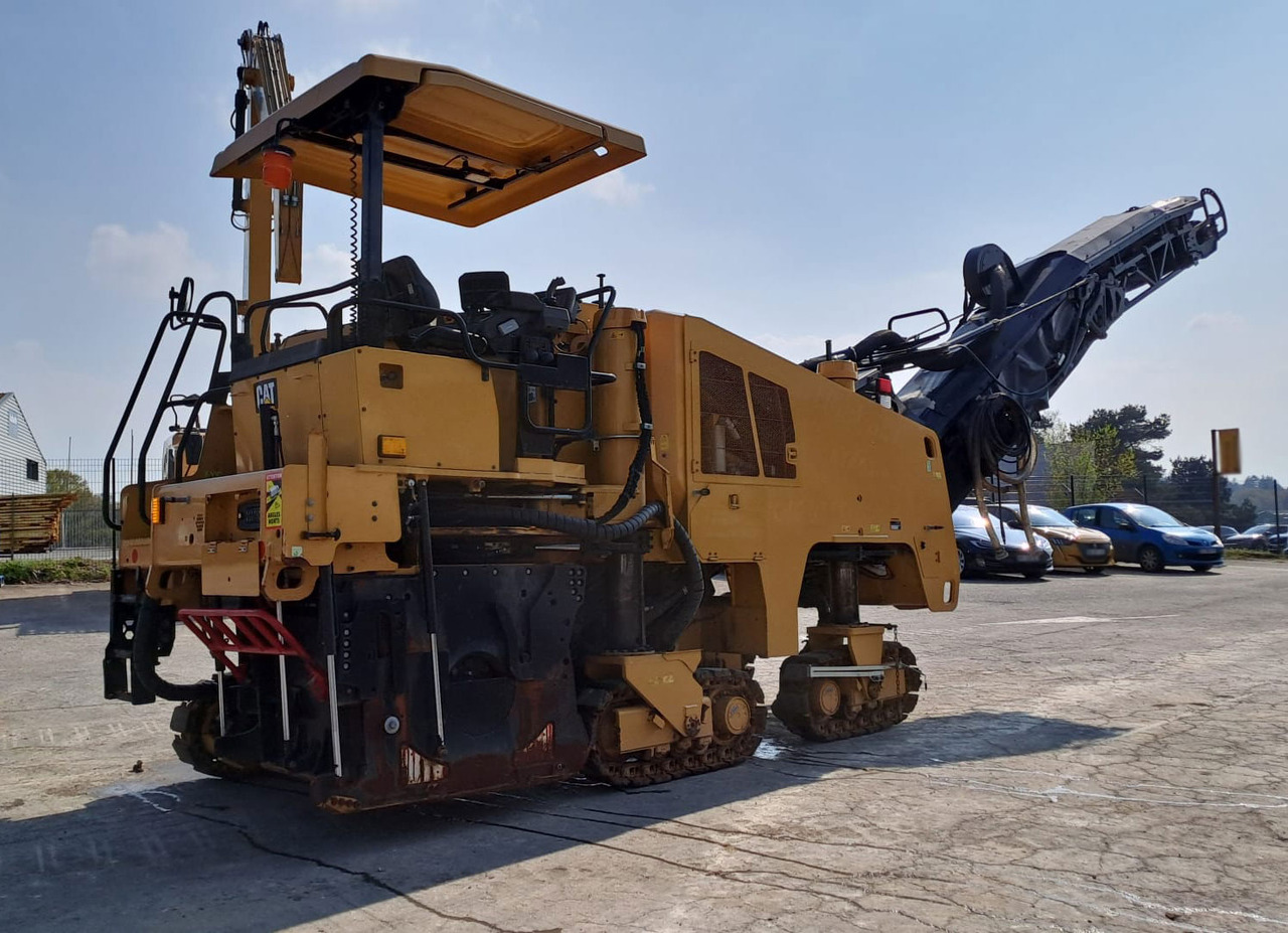 Caterpillar PM-310 - Utilaje pentru frezare: Foto 1 Caterpillar PM-310 - Utilaje pentru frezare: Foto 1
