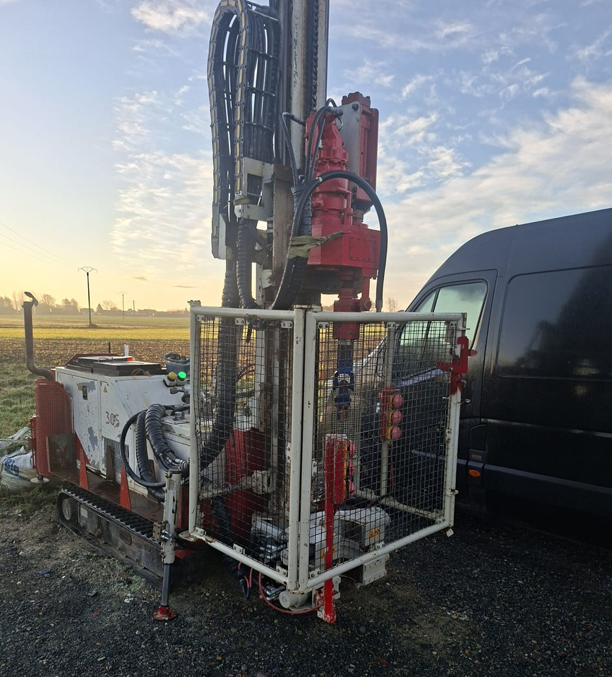 Comacchio GEO 305 - Maşină de foraj: Foto 4 Comacchio GEO 305 - Maşină de foraj: Foto 4