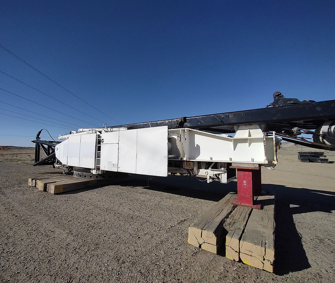 Demag CC2600 - Macara pe senile: Foto 3 Demag CC2600 - Macara pe senile: Foto 3