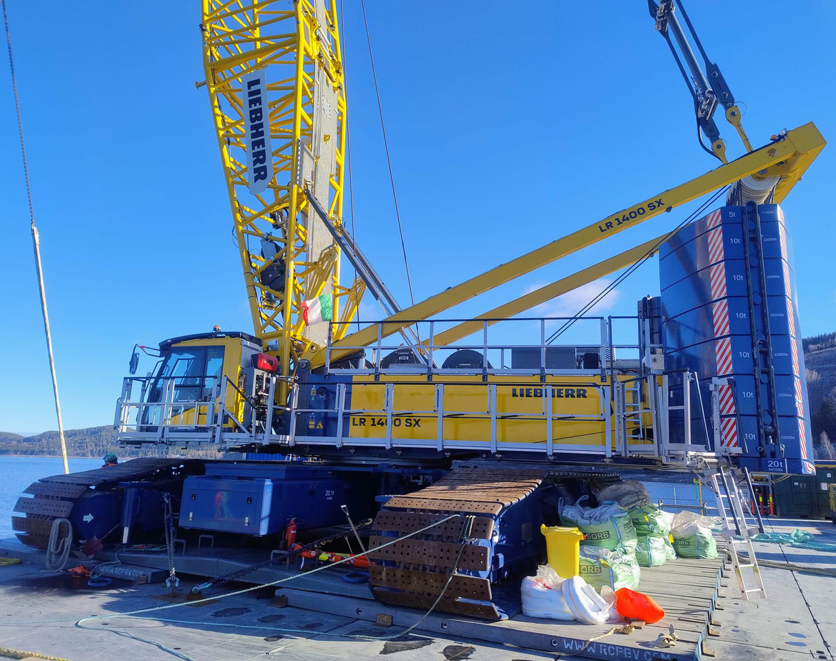 Liebherr LR 1400 SX - Macara pe senile: Foto 1 Liebherr LR 1400 SX - Macara pe senile: Foto 1