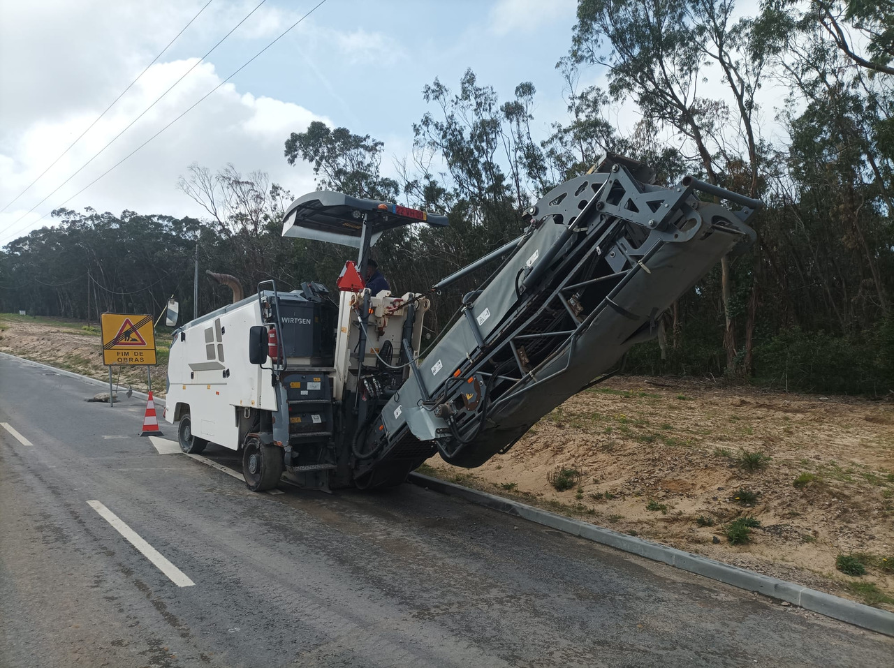 Wirtgen W 100 Ri - Utilaje pentru frezare: Foto 3 Wirtgen W 100 Ri - Utilaje pentru frezare: Foto 3