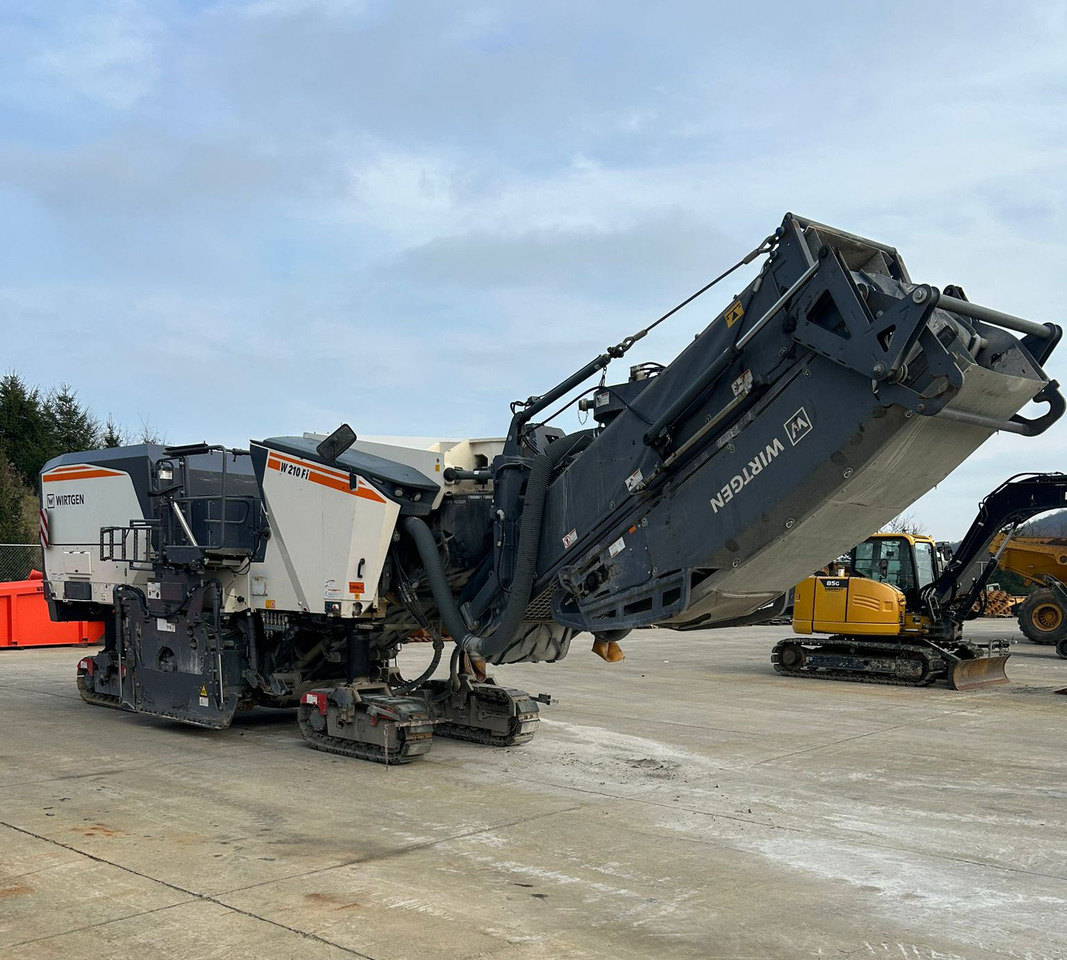 Wirtgen W 210 FI - Finisor de asfalt: Foto 3 Wirtgen W 210 FI - Finisor de asfalt: Foto 3
