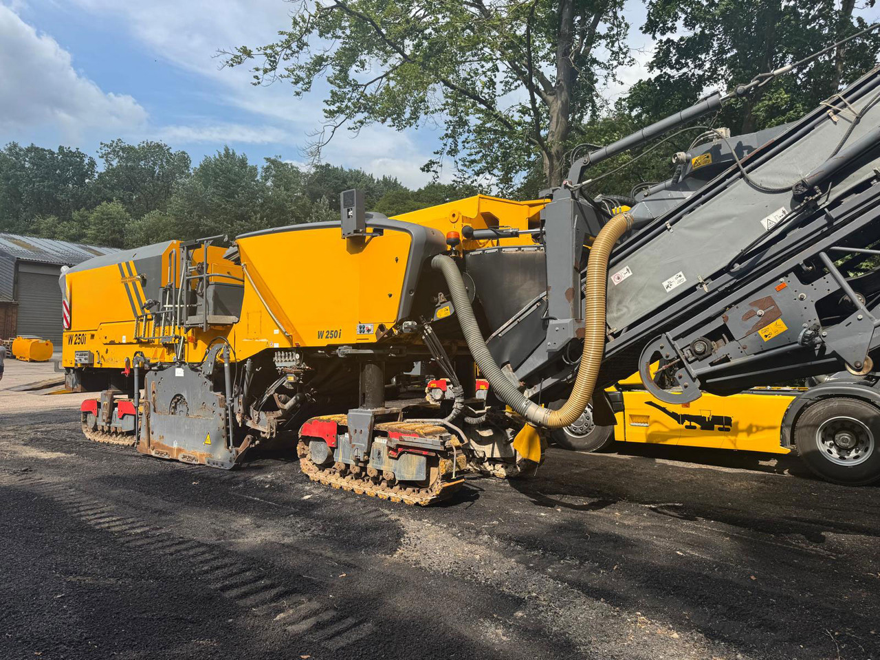 Wirtgen W 250 I - Utilaje pentru frezare: Foto 3 Wirtgen W 250 I - Utilaje pentru frezare: Foto 3