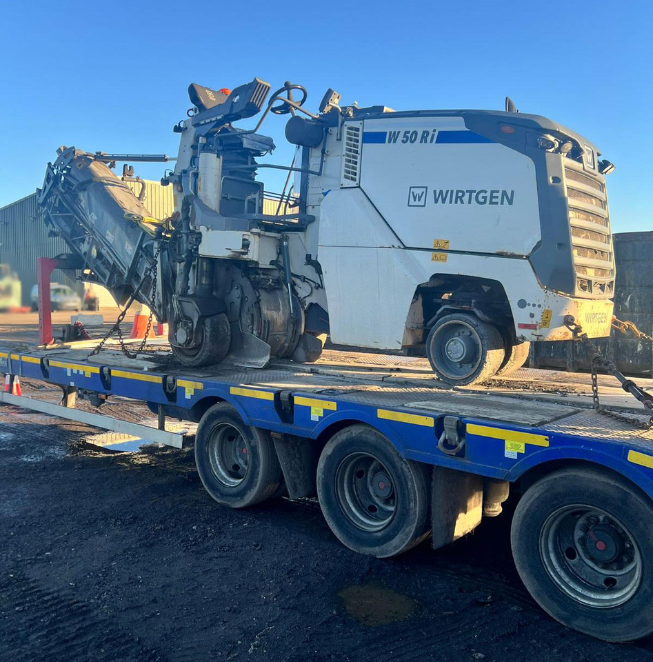 Wirtgen W 50 Ri - Utilaje pentru frezare: Foto 5 Wirtgen W 50 Ri - Utilaje pentru frezare: Foto 5