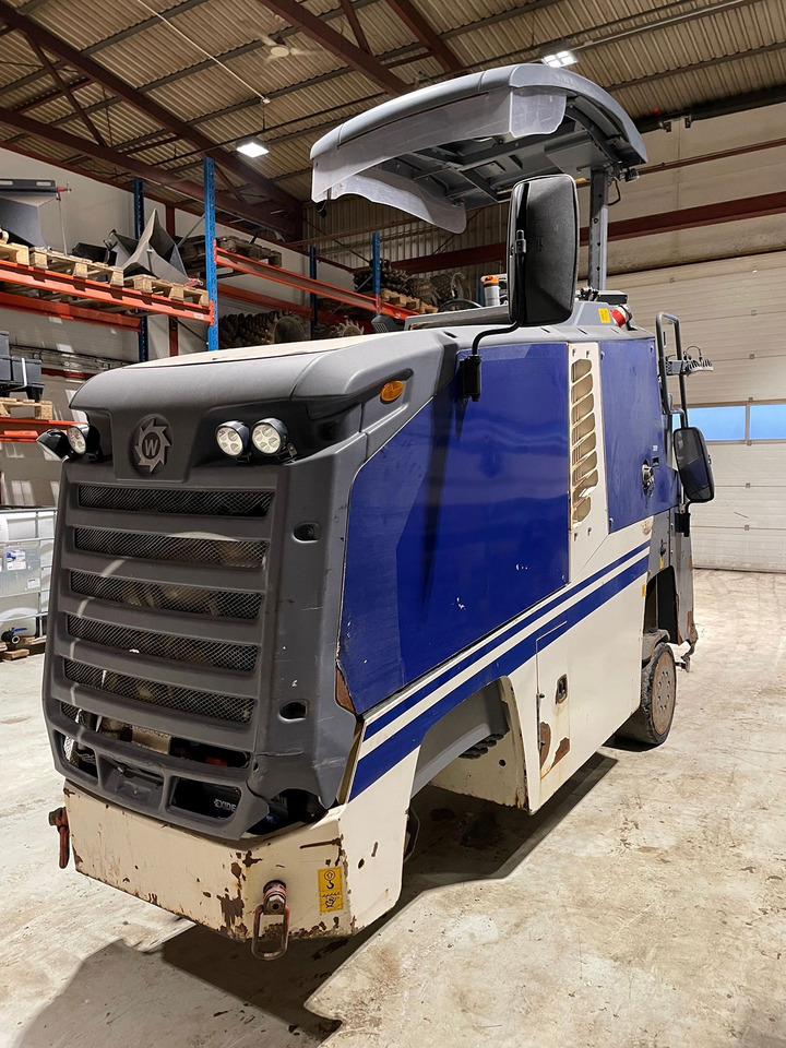 Wirtgen W 60 RI - Utilaje pentru frezare: Foto 2 Wirtgen W 60 RI - Utilaje pentru frezare: Foto 2