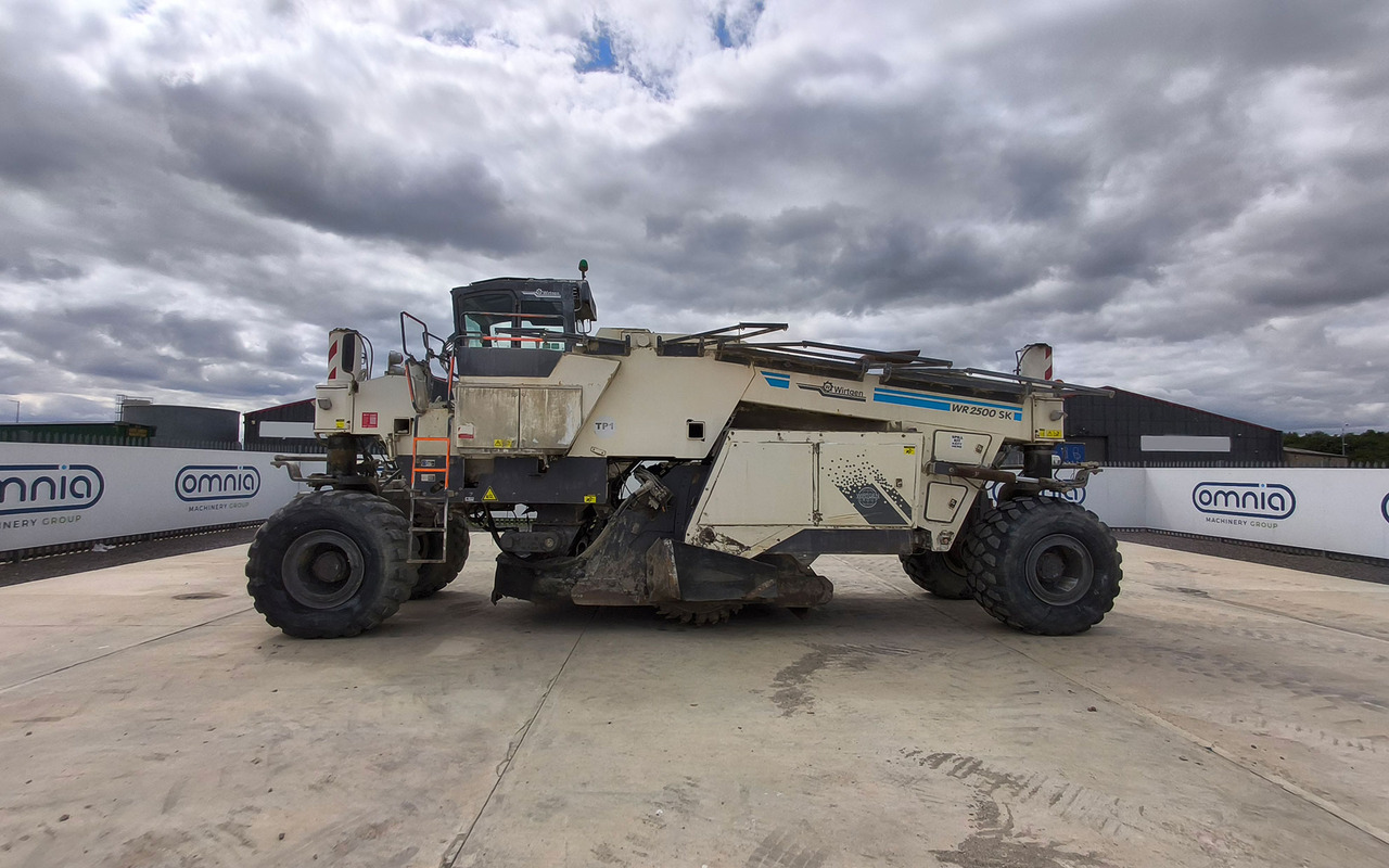 Wirtgen WR 2500 SK - Stabilizator de sol: Foto 2 Wirtgen WR 2500 SK - Stabilizator de sol: Foto 2