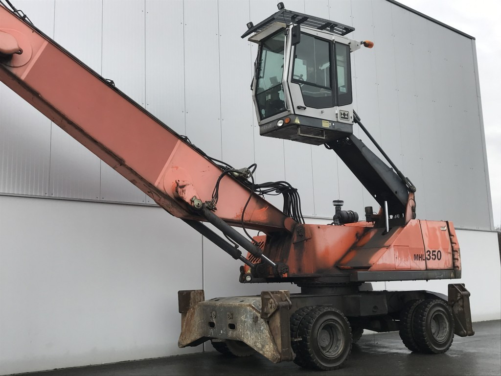 FUCHS Umschlagbagger MHL 350 Deutz-Motor - Excavator pentru manipulare de materiale: Foto 3 FUCHS Umschlagbagger MHL 350 Deutz-Motor - Excavator pentru manipulare de materiale: Foto 3