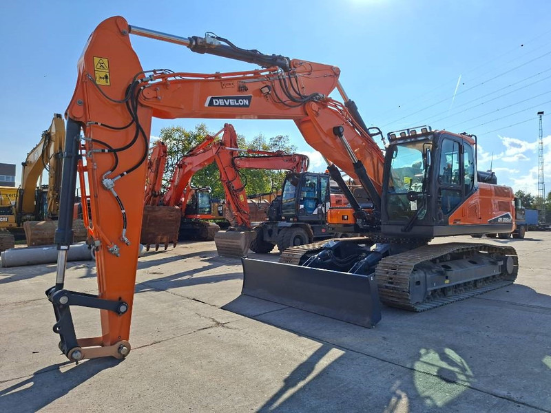 Develon DX225LC-7 - Excavator pe şenile: Foto 3 Develon DX225LC-7 - Excavator pe şenile: Foto 3