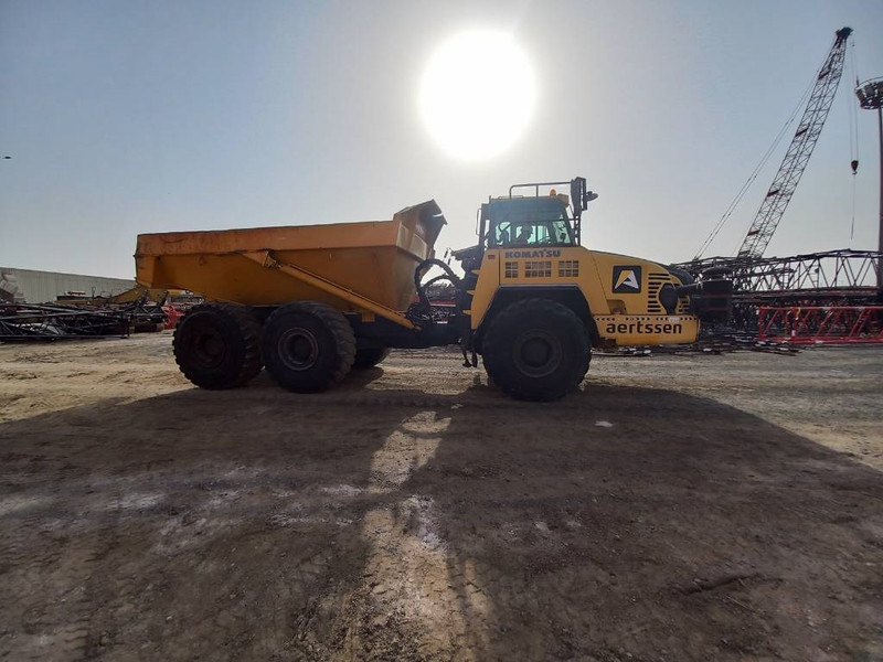 Komatsu HM400-3R (4 pcs available in Abu Dhabi) - Camion articulat: Foto 3 Komatsu HM400-3R (4 pcs available in Abu Dhabi) - Camion articulat: Foto 3