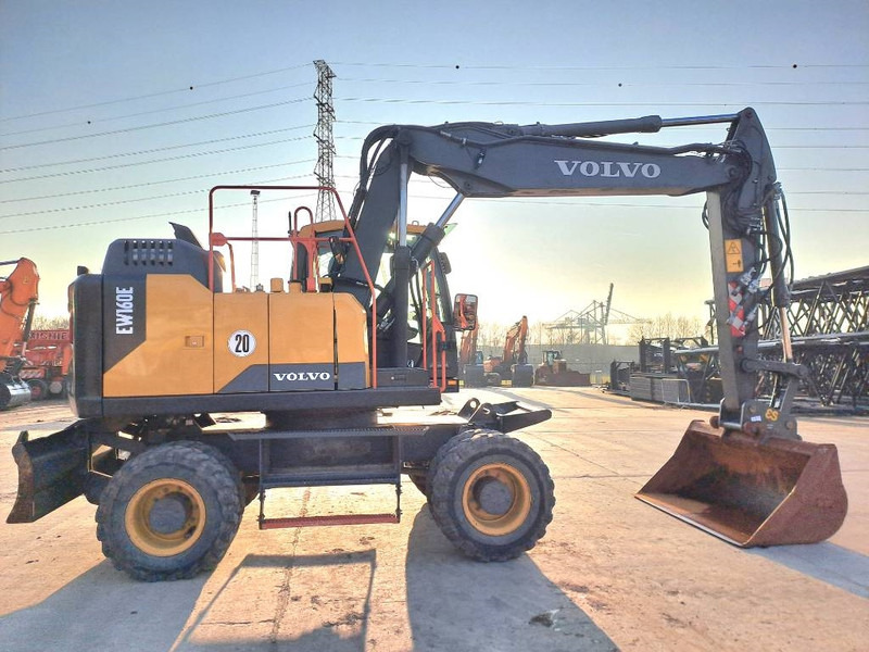 Volvo EW160E - Excavator pe roţi: Foto 5 Volvo EW160E - Excavator pe roţi: Foto 5
