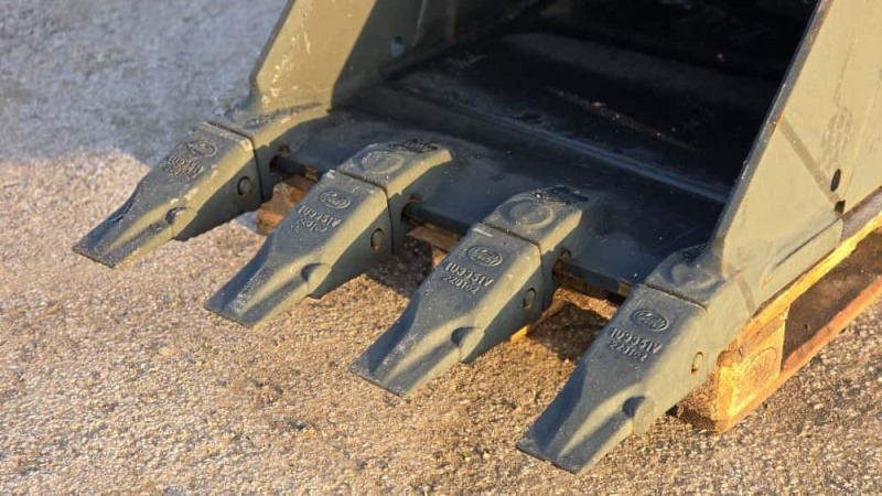 CASE CX210 - Cupă excavator pentru Excavator pe şenile: Foto 3 CASE CX210 - Cupă excavator pentru Excavator pe şenile: Foto 3