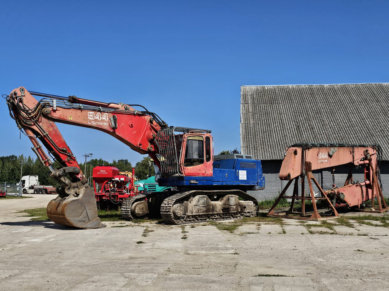 LIEBHERR R944B VH-HD. UHD boom and standart boom included. - Excavator pentru demolări: Foto 3 LIEBHERR R944B VH-HD. UHD boom and standart boom included. - Excavator pentru demolări: Foto 3