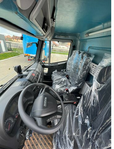 IVECO EuroCargo ML120E21 + PTO CLIMA DAB... - Camion şasiu: Foto 3 IVECO EuroCargo ML120E21 + PTO CLIMA DAB... - Camion şasiu: Foto 3