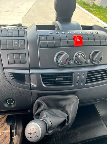 IVECO EuroCargo ML120E21 + PTO CLIMA DAB... - Camion şasiu: Foto 5 IVECO EuroCargo ML120E21 + PTO CLIMA DAB... - Camion şasiu: Foto 5