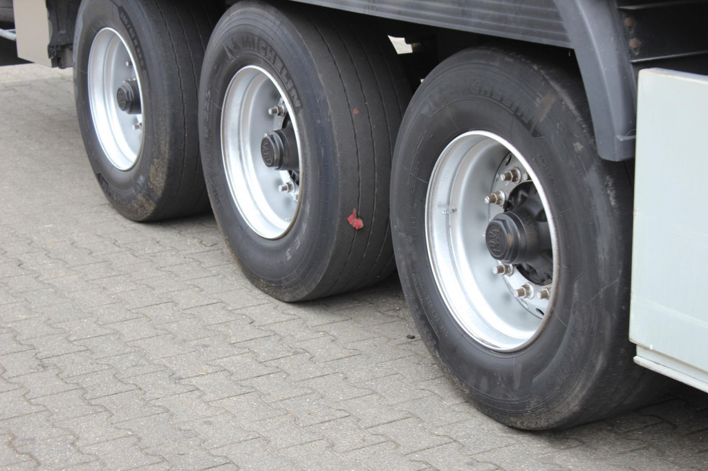 Chereau TK SLXi Spectrum Bi-Multi-Temp. TW FRC 26 - Semiremorcă frigider: Foto 4 Chereau TK SLXi Spectrum Bi-Multi-Temp. TW FRC 26 - Semiremorcă frigider: Foto 4