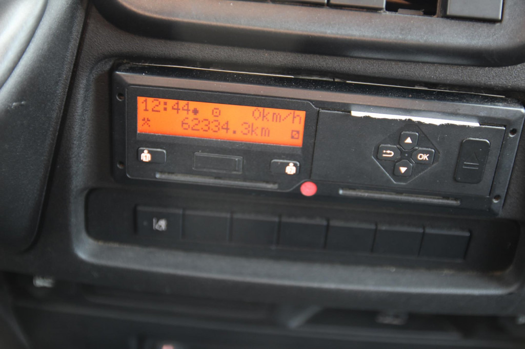 Iveco Daily 70-150 KLUBBK42P 14,8 m 2 Pers.Korb 835 h - Camion cu nacela: Foto 5 Iveco Daily 70-150 KLUBBK42P 14,8 m 2 Pers.Korb 835 h - Camion cu nacela: Foto 5