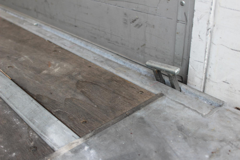 MAN TGS 18.440 Plane Zug Schlafplatz AHK Edscha - Camion cu prelată: Foto 4 MAN TGS 18.440 Plane Zug Schlafplatz AHK Edscha - Camion cu prelată: Foto 4