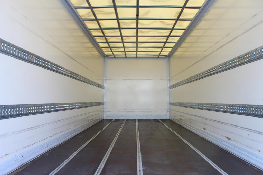 Mercedes-Benz Atego 1221 E6 Koffer Klima LDW Schalter LBW - Camion furgon: Foto 2 Mercedes-Benz Atego 1221 E6 Koffer Klima LDW Schalter LBW - Camion furgon: Foto 2