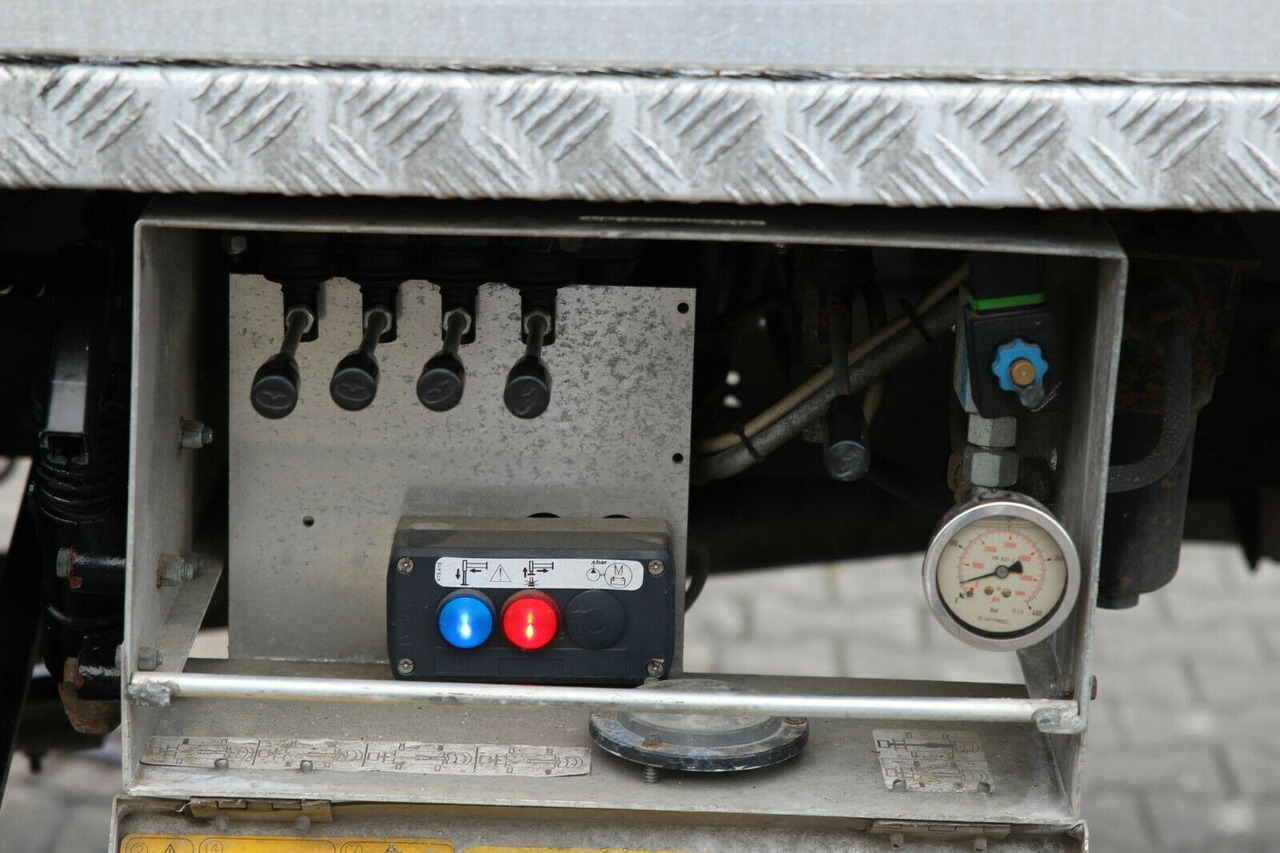 Renault Maxity Bühne GSR 18m 2 Per.Korb HU+AU+UVV Neu - Camion cu nacela: Foto 4 Renault Maxity Bühne GSR 18m 2 Per.Korb HU+AU+UVV Neu - Camion cu nacela: Foto 4