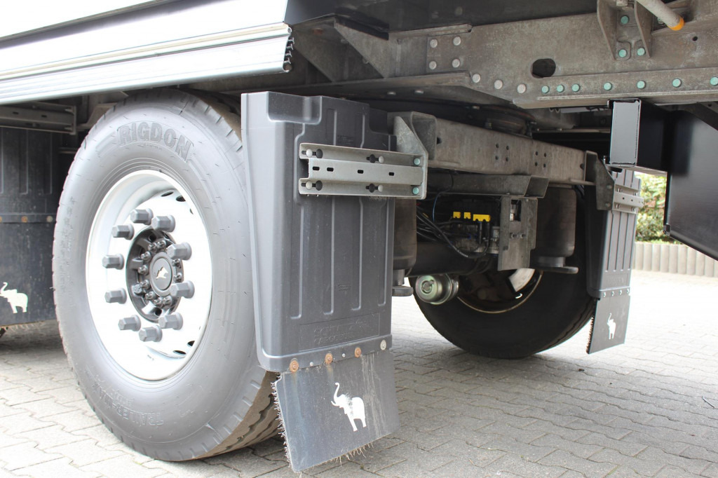 SCHMITZ Blumenbreite TW LBW Lenkachse Rent-Miete - Semiremorcă frigider: Foto 3 SCHMITZ Blumenbreite TW LBW Lenkachse Rent-Miete - Semiremorcă frigider: Foto 3