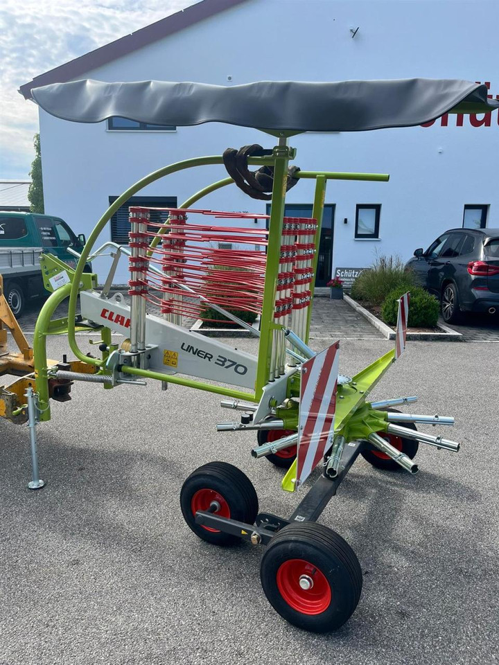 CLAAS Liner 370 Tandem / NEU und UNBENUTZT / Baujahr 202 - Maşină de întors fânul: Foto 3 CLAAS Liner 370 Tandem / NEU und UNBENUTZT / Baujahr 202 - Maşină de întors fânul: Foto 3