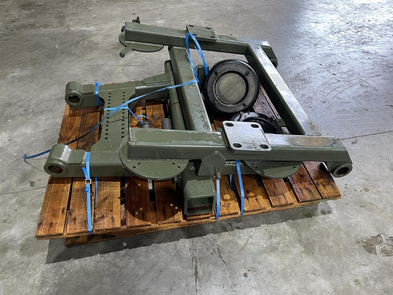 Tecnoma Tecnoma Fortis Fahrwerk - Cadru/ Şasiu pentru Utilaje agricole: Foto 4 Tecnoma Tecnoma Fortis Fahrwerk - Cadru/ Şasiu pentru Utilaje agricole: Foto 4