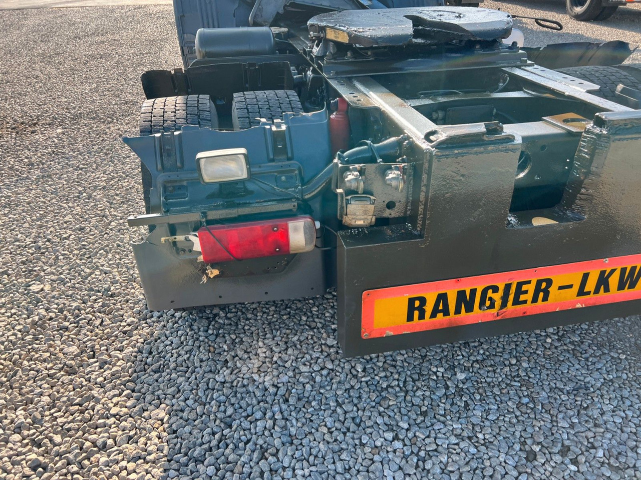 Scania P 94 GA 4x2 NA 310 Scania P 94 GA 4x2 NA 310 - Cap tractor: Foto 5 Scania P 94 GA 4x2 NA 310 Scania P 94 GA 4x2 NA 310 - Cap tractor: Foto 5