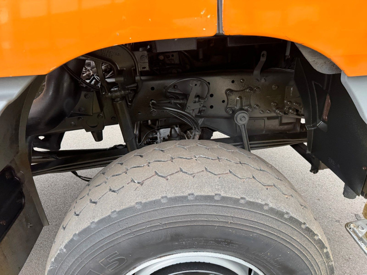 Mercedes-Benz Actros 1831 4x4 Kipper - Kran- Kupplung- Blattfe - Camion basculantă, Camion cu macara: Foto 4 Mercedes-Benz Actros 1831 4x4 Kipper - Kran- Kupplung- Blattfe - Camion basculantă, Camion cu macara: Foto 4