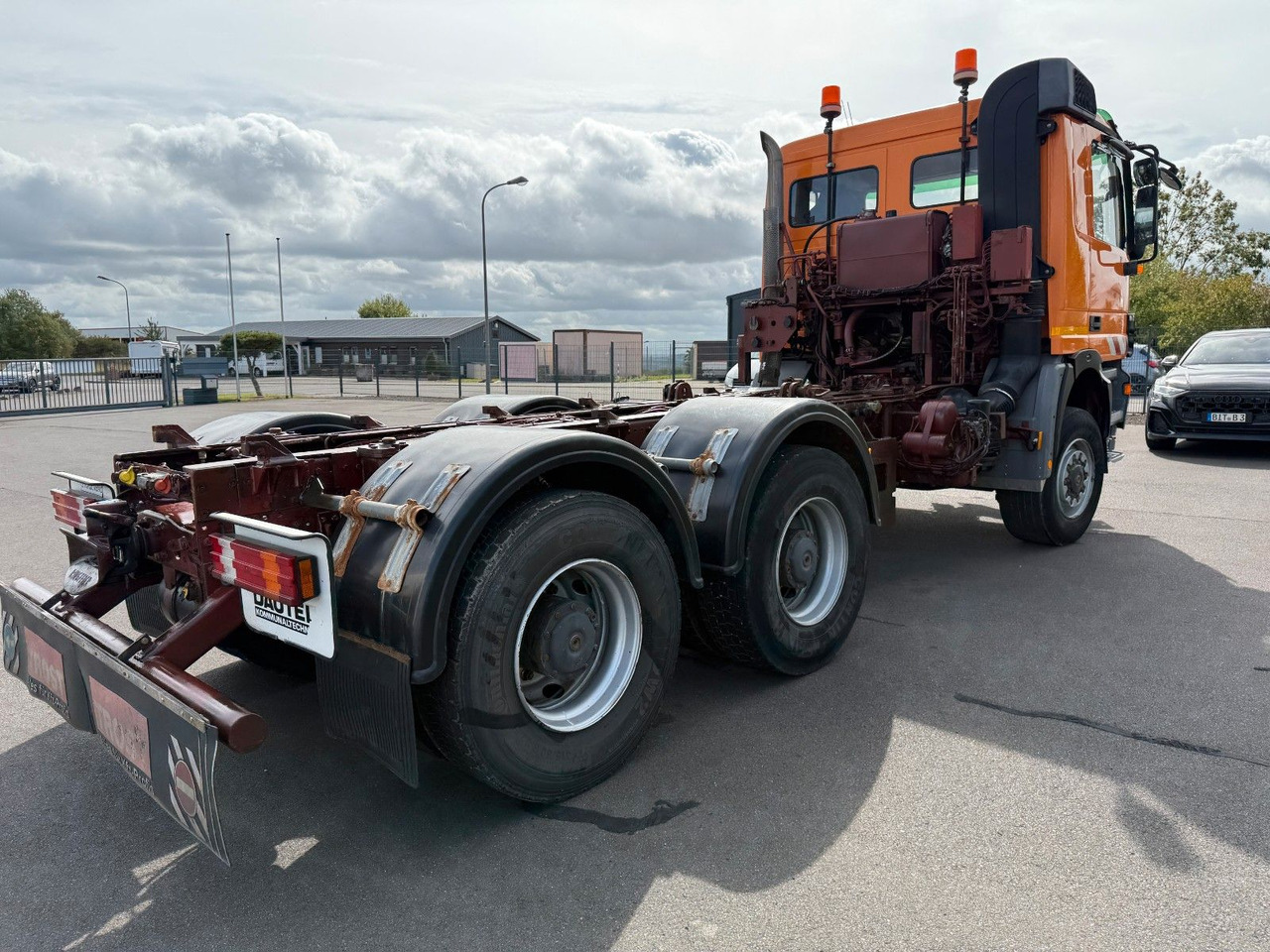 Camion şasiu Mercedes-Benz Actros 3340 6x6 Dautel Wechselsystem + Kupplung: Foto 14 Camion şasiu Mercedes-Benz Actros 3340 6x6 Dautel Wechselsystem + Kupplung: Foto 14