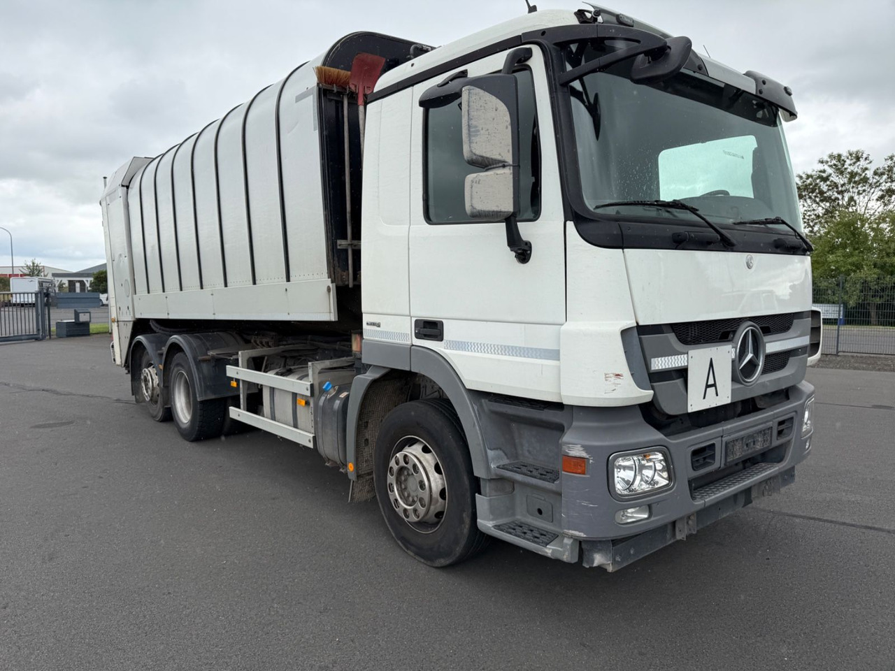 Mercedes-Benz Actros MP3 2532 6x2 Faun Rotorpress 521 - Autogunoiere: Foto 3 Mercedes-Benz Actros MP3 2532 6x2 Faun Rotorpress 521 - Autogunoiere: Foto 3