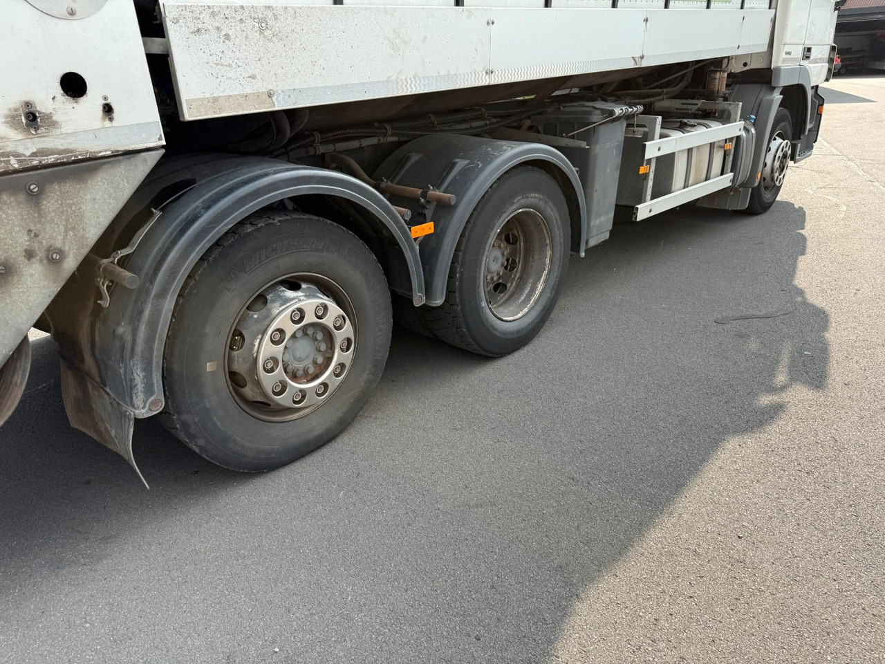 Mercedes-Benz Actros MP3 2532 6x2 Faun Rotorpress 521 - Autogunoiere: Foto 4 Mercedes-Benz Actros MP3 2532 6x2 Faun Rotorpress 521 - Autogunoiere: Foto 4