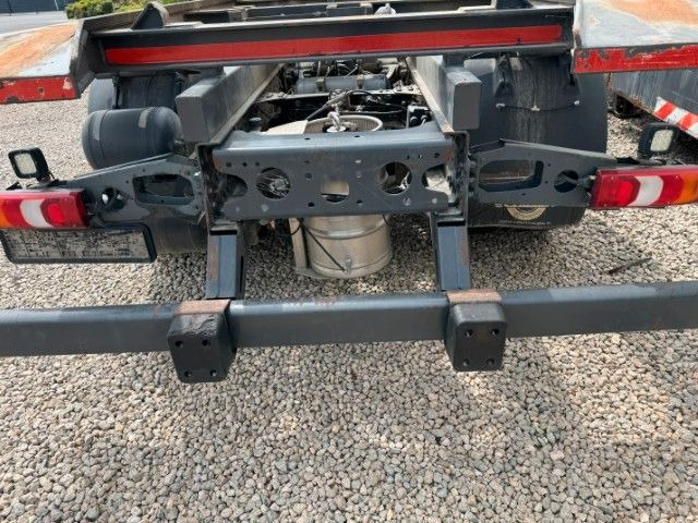 Camion cu cârlig Mercedes-Benz Antos 1824 - Umlader- Nebenantrieb: Foto 9 Camion cu cârlig Mercedes-Benz Antos 1824 - Umlader- Nebenantrieb: Foto 9