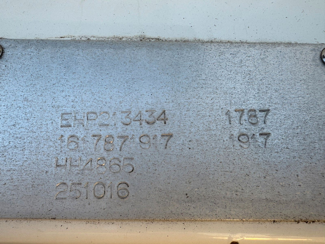 Mercedes-Benz Antos 2533 6x2 Heil Frontlader Waage Funk Mercedes-Benz Antos 2533 6x2 Heil Frontlader Waage Funk - Camion basculantă: Foto 3 Mercedes-Benz Antos 2533 6x2 Heil Frontlader Waage Funk Mercedes-Benz Antos 2533 6x2 Heil Frontlader Waage Funk - Camion basculantă: Foto 3