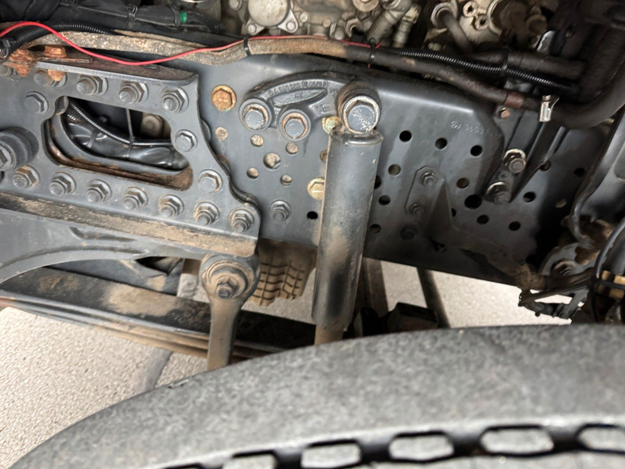 Mercedes-Benz Antos 2533 6x2 Seitenlader Euro 6 Mercedes-Benz Antos 2533 6x2 Seitenlader Euro 6 - Autogunoiere: Foto 2 Mercedes-Benz Antos 2533 6x2 Seitenlader Euro 6 Mercedes-Benz Antos 2533 6x2 Seitenlader Euro 6 - Autogunoiere: Foto 2