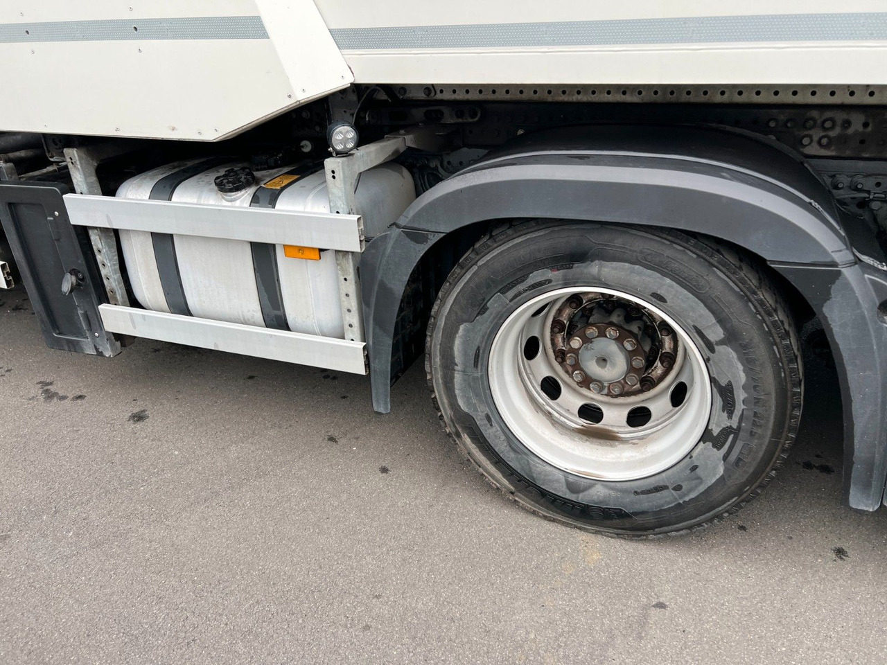 Mercedes-Benz Antos 2533 6x2 Seitenlader Faun Sidepress Mercedes-Benz Antos 2533 6x2 Seitenlader Faun Sidepress - Autogunoiere: Foto 5 Mercedes-Benz Antos 2533 6x2 Seitenlader Faun Sidepress Mercedes-Benz Antos 2533 6x2 Seitenlader Faun Sidepress - Autogunoiere: Foto 5