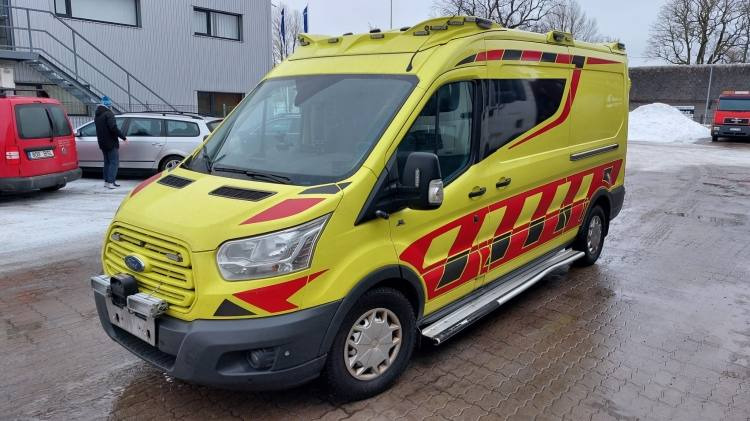 FORD TRANSIT 2,0TDI AMBULANCE KLIMA 1.2018 EURO 6, 3 UNITS - Ambulanță: Foto 5 FORD TRANSIT 2,0TDI AMBULANCE KLIMA 1.2018 EURO 6, 3 UNITS - Ambulanță: Foto 5