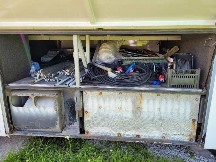 VOLVO B12M BERKHOF AXIAL70 MOTORHOME KLIMA 3.2003 - Autocar: Foto 5 VOLVO B12M BERKHOF AXIAL70 MOTORHOME KLIMA 3.2003 - Autocar: Foto 5