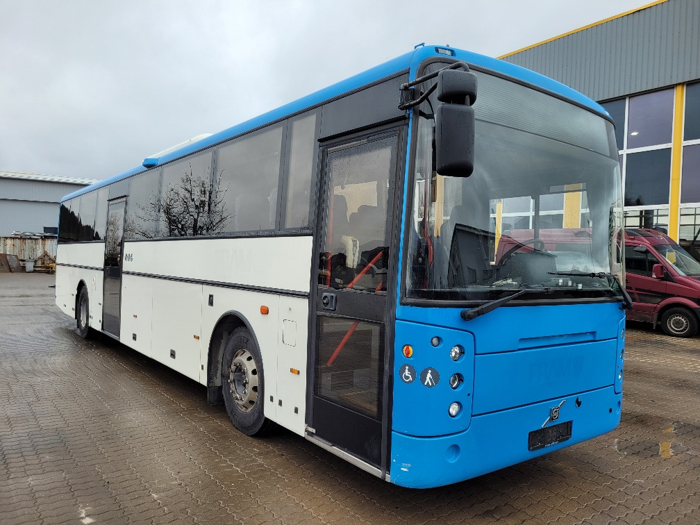 VOLVO B9R VEST CONTRAST, KLIIMA, 10.2012, EURO 5, HANDICAP LIFT, 51 seats, 12,8m - Autobuz interurban: Foto 1 VOLVO B9R VEST CONTRAST, KLIIMA, 10.2012, EURO 5, HANDICAP LIFT, 51 seats, 12,8m - Autobuz interurban: Foto 1