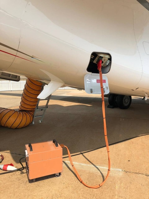 AirBusiness eGPU S5000 - Grup electrogen GPU: Foto 3 AirBusiness eGPU S5000 - Grup electrogen GPU: Foto 3