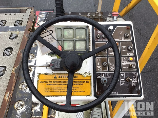 FMC loader Commander 15 Universal - Încărcător de containere/ Palete: Foto 3 FMC loader Commander 15 Universal - Încărcător de containere/ Palete: Foto 3