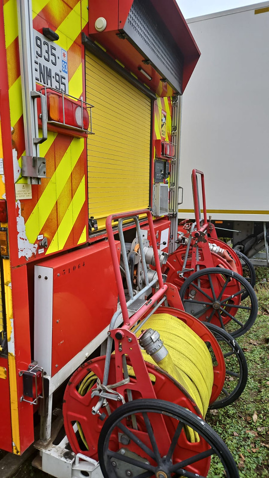 GIMAEX FTL - Autospeciala de stins incendii: Foto 3 GIMAEX FTL - Autospeciala de stins incendii: Foto 3