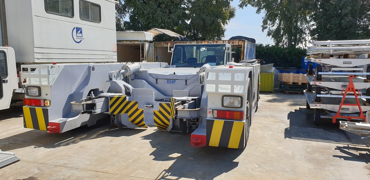 Goldhofer PTS R1 - Tractor pentru aeronave: Foto 2 Goldhofer PTS R1 - Tractor pentru aeronave: Foto 2