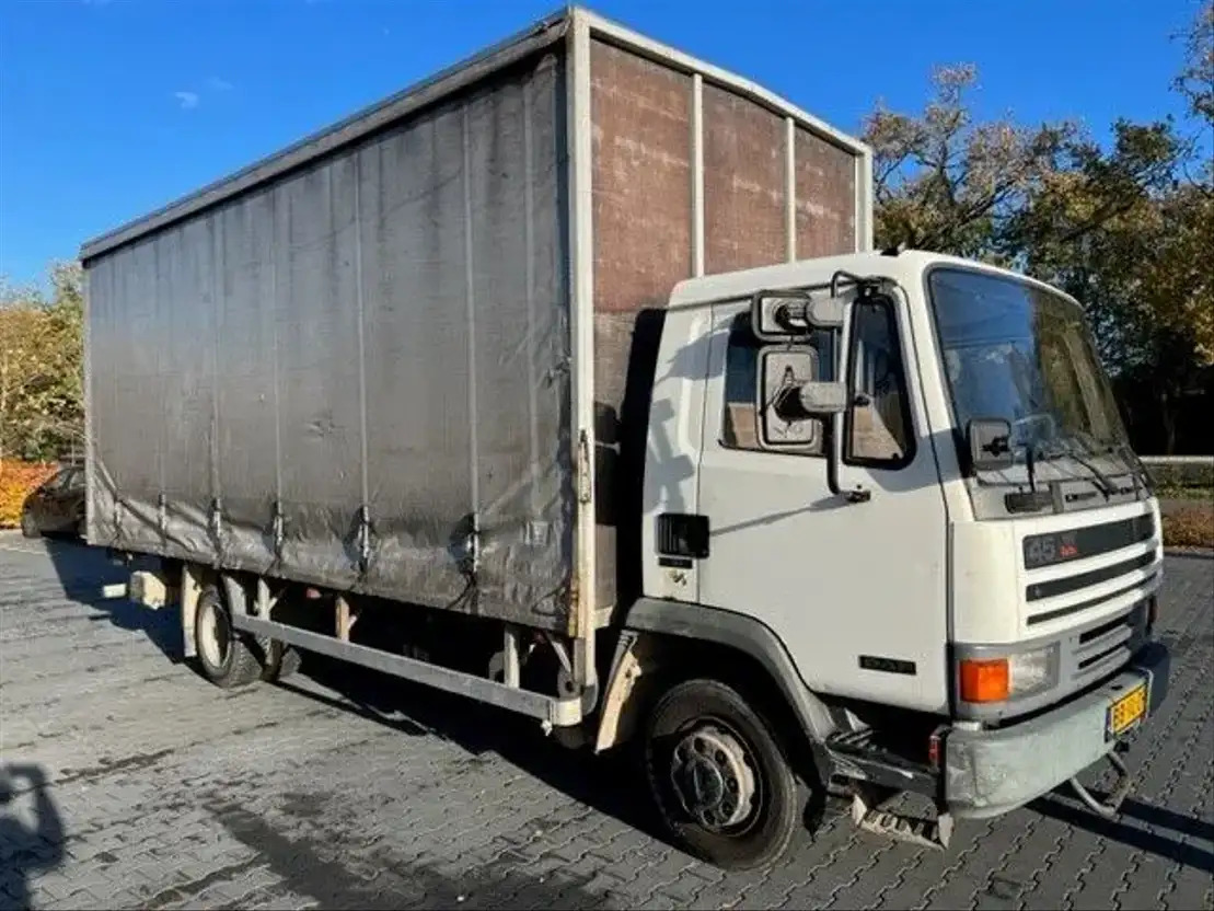 DAF LF 45.160 FA45.160 - Camion cu prelată: Foto 2 DAF LF 45.160 FA45.160 - Camion cu prelată: Foto 2
