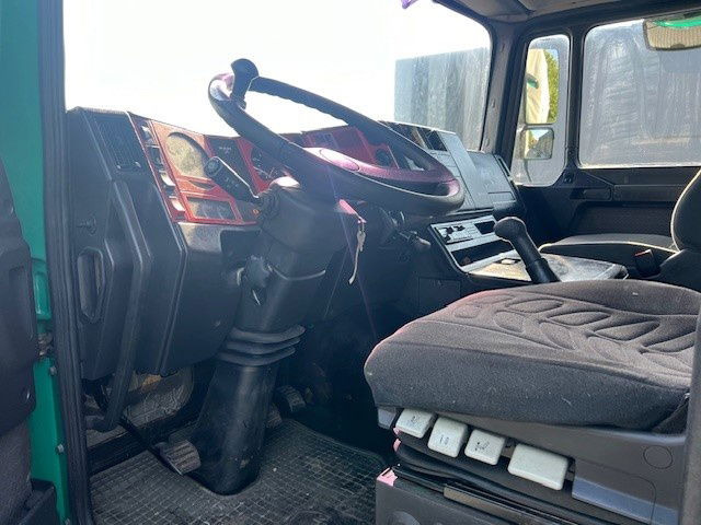 MAN 18.284 - Camion cu prelată: Foto 4 MAN 18.284 - Camion cu prelată: Foto 4