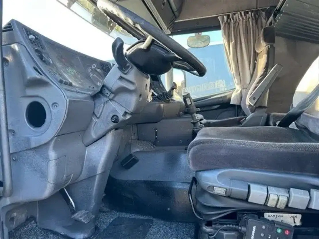 Scania R114-340 .340 - Camion şasiu: Foto 5 Scania R114-340 .340 - Camion şasiu: Foto 5