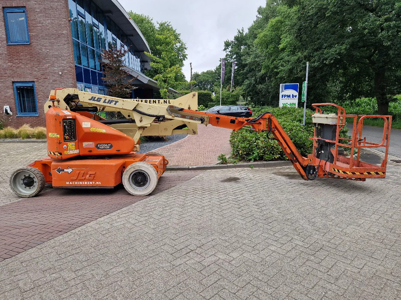JLG E400AJPN - Nacela articulata: Foto 2 JLG E400AJPN - Nacela articulata: Foto 2