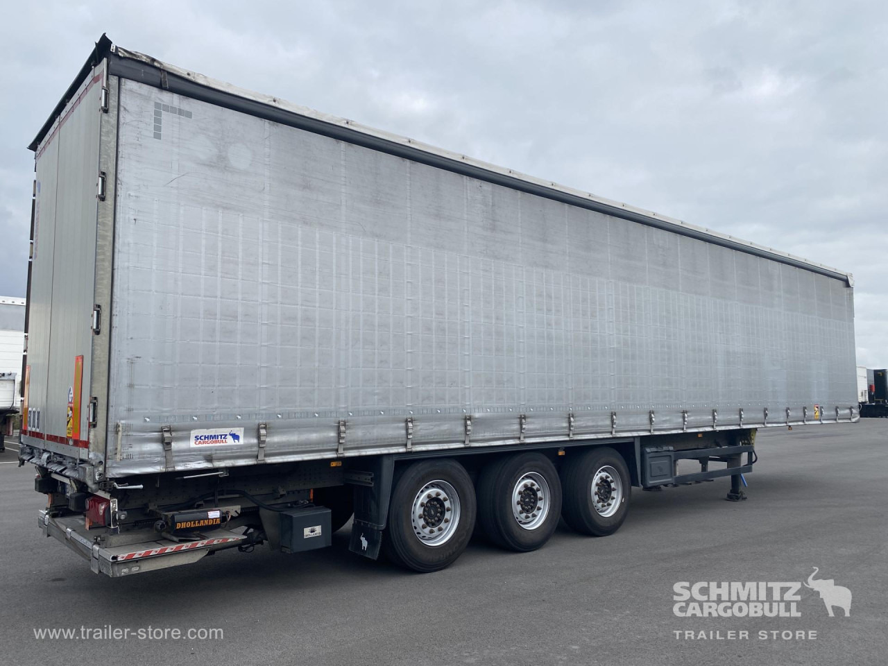 SCHMITZ Curtainsider Standard Taillift - Semiremorcă prelată: Foto 3 SCHMITZ Curtainsider Standard Taillift - Semiremorcă prelată: Foto 3