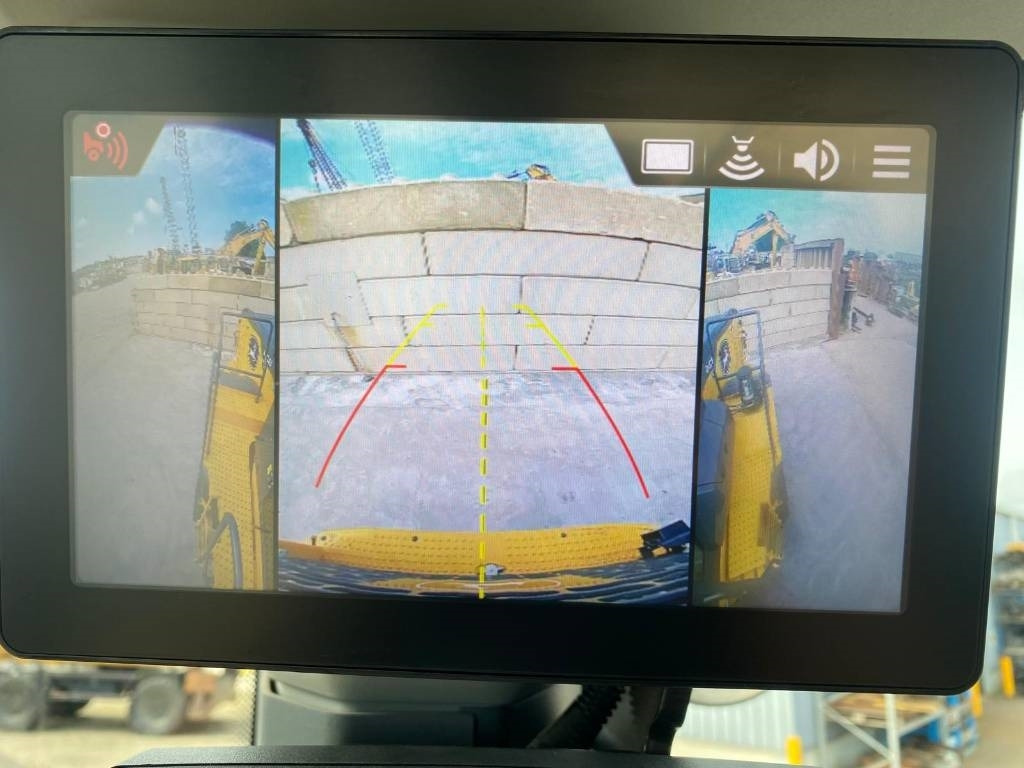 Încărcător frontal pe pneuri John Deere 824p: Foto 15