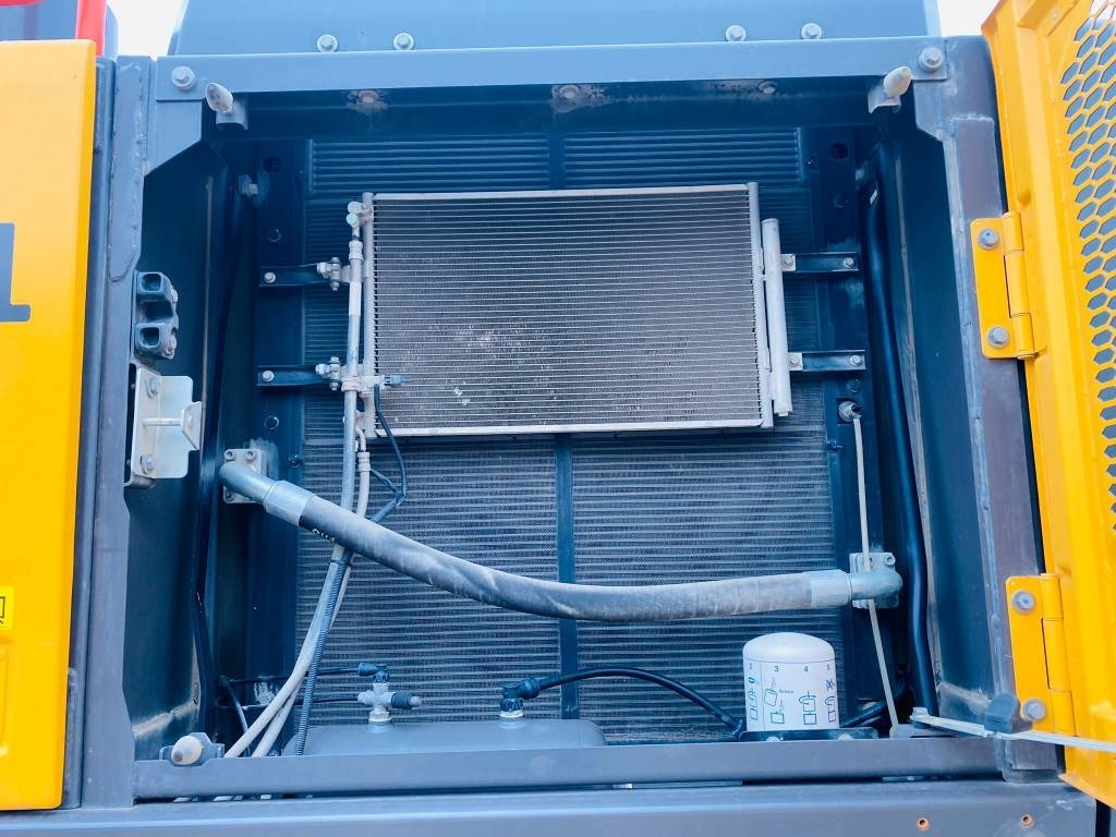 Excavator pe şenile Volvo ec350el: Foto 10