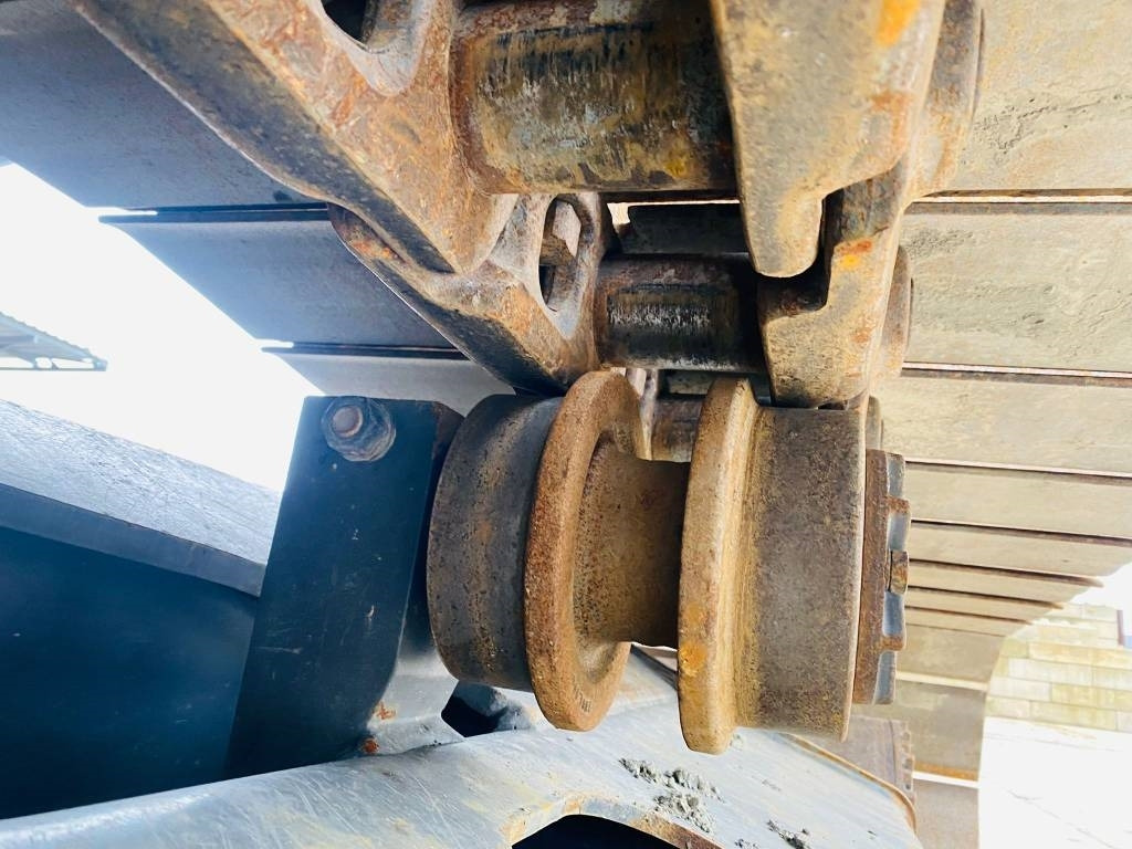 Excavator pe şenile Volvo ec350el: Foto 14